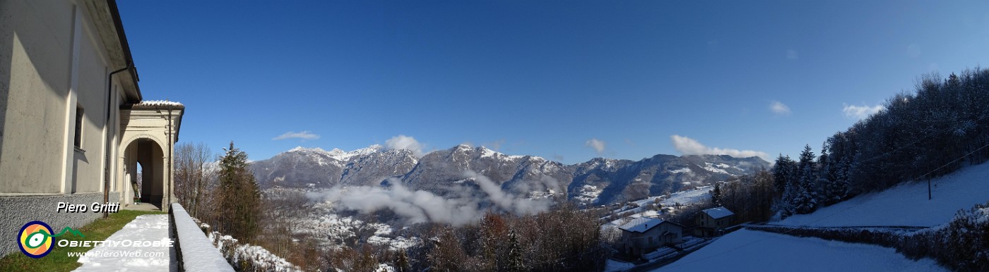 44 Dalla Chiesa di Miragolo S. Salvatore vista panoramica verso la Val Serina.jpg